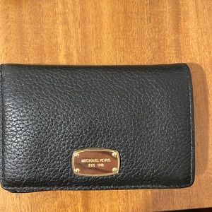 NWOT Michael Kors Bifold Wallet